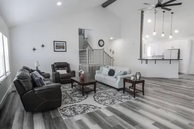 Image de Mountain View Home, 5 bedrooms large, open spaces!