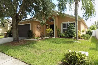 Image de Spacious new refurnished and decorated 5-bedrooms Mickey Mouse pool house