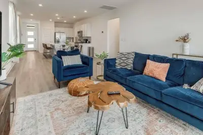 Image de Hestia: East Austin Stunning Skyline Views