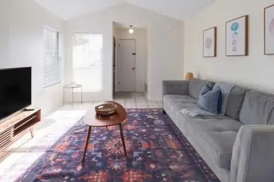 Image de Hestia: Pet friendly, Awesome N. Austin location