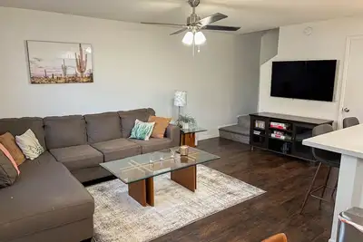 Image de Two-story townhome with washer\/dryer, free wifi, dog friendly