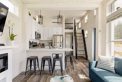Image de Tl #6 Chessie · Chessie @ Acony Bell Tiny Home Village