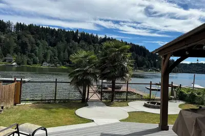 Image de Cozy Waterfront Cabin on Ohop Lake in Eatonville