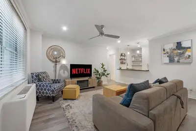 Image de High Rise Patio w/ City View, In Heart of Downtown