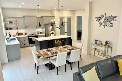 Image de Beautiful new house! \n\n