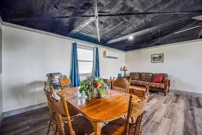 Image de Cozy 2br Cabin W\/ Peaceful Views & Full Kitchen