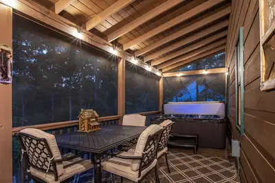 Image de New To Vrbo! The Cabin Kingdom | Hot tub | Zero Gravity Massage Chair | Fire Pit