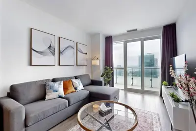 Image de Vista Suites - Downtown 1br - Rooftop Pool/Gym/Hot Tub