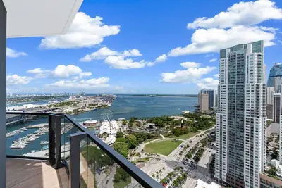 Image de Experience Soothing Moments & Luxury! 2 Relaxing Units with Full Kitchen