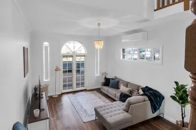 Image de Parkham - Cbd, Elegant Townhouse