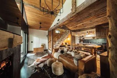 Image de Nineteen A - An Idyllic Cabin by Dell Collective- New Space!