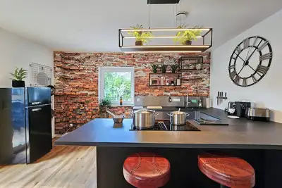 Image de better I industrial apartment I home theater