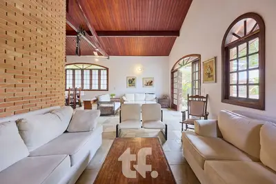 Image de Beautiful House in Pedra Verde Condominium By Temporada Férias