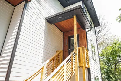 Image de Stylish 4bd/3. 5ba Summerhill Getaway Near Beltline