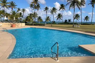 Beach Front 2br Gem, 3 Pools - Crescent Beach 217