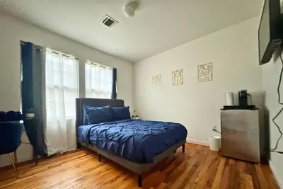 Image de Belmont Suites | Br 2 (Private Room) | 30 mins to Nyc