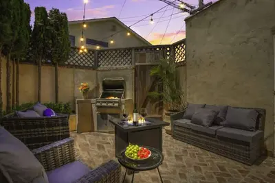 Image de No Cleaning Fee! Discounted Long Beach Stays w/ Arcade - FirePit - Parking