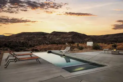 Image de Infinity & Beyond: Luxury Retreat w/Infinity Pool