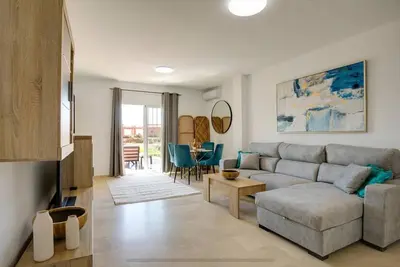 Image de No1 - Beachfront apartment close to port. Sleeps 6 Ground Floor Large terrace.