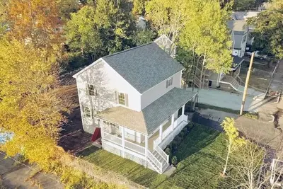 Image de Relax and Explore: Family Friendly Home Near Boston's Best! \n