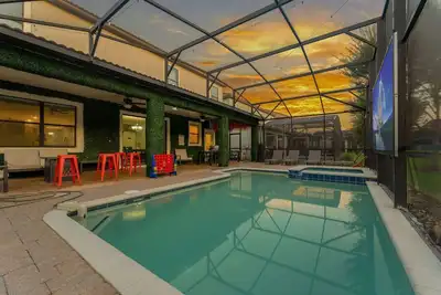 Image de Sleeps 29 |Theater room | Game room | Private Pool