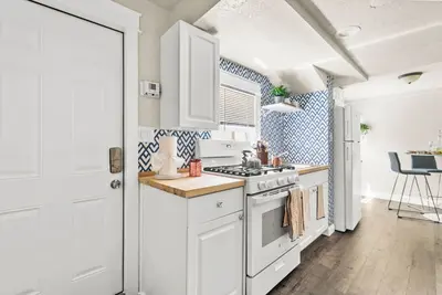 Image de 2 min to Convention Center in West Palm Beach Downtown Home Near Surf Beach