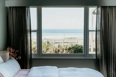 Image de Sunways ~ beach front