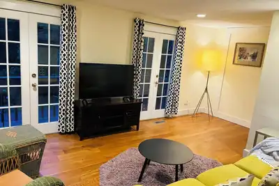 Image de Riverfront Weston Home-1 Hr to Nyc. Easy access to restaurants, I-95 & Parkway