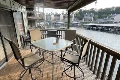 Image de Waterfront 2bd/bath Condo Horseshoe bend 12 X 28 Boat and Wave Runner slip avail