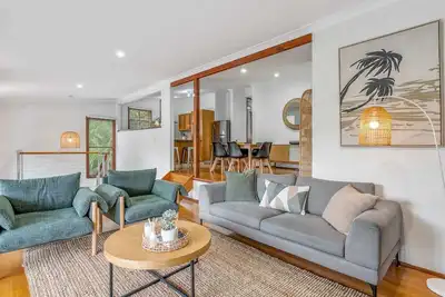 Image de The Canopy House - by Coast Hosting