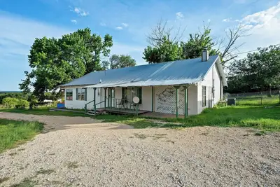 Image de 7 Tiny Town Farm House Animals Fire Pit