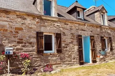 Image de Maison de campagne proche de la mer. \nLes animaux sont les bienvenus!
