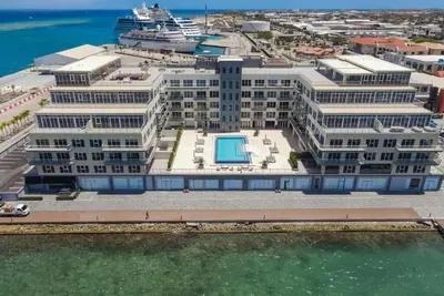 Image de Stylish & Comfy 5★ Location, Sea View, Pool, Gym