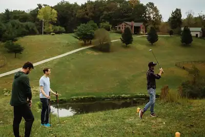 Image de Golf, Views & Privacy • 40-Acre Retreat