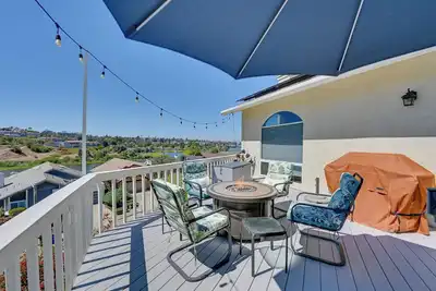 Image de San Marcos Getaway w/ Deck & Lake Views!