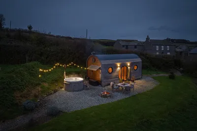 Image de Firefly - a maisonette that sleeps 4 guests in 2 bedrooms