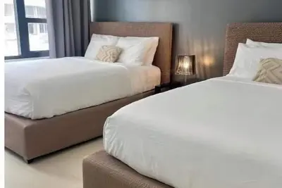 Image de Pretty Oceanfront Condo 2 Br w/direct access Beach