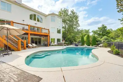 Image de Luxury Fayetteville Escape w/ Hot Tub & Pool!