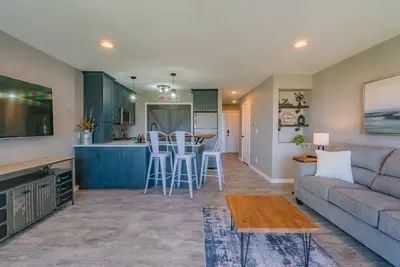 Image de Charming 1-bedroom waterfront condo in fabulous Spring Lake.