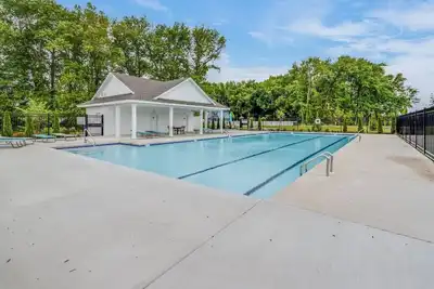 Image de Pool Access ~ | 3br | Pets Ok + Free Beach Shuttle
