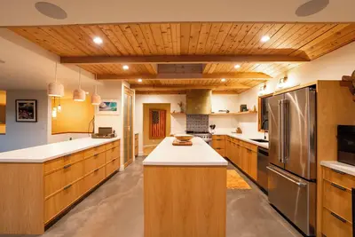 Image de Luxury 4br Country Estate!