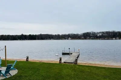 Image de Shore Haven:Unwind in Comfort at Shore Haven – Your Perfect Summer Retreat on Silver Lake