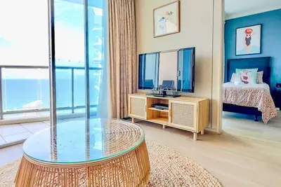 Image de Cloud 9 at Chevron Towers