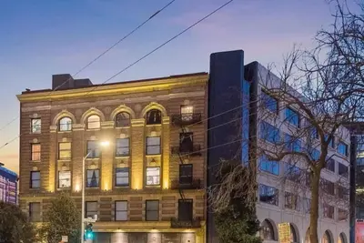 Image de San Francisco Methodist loft-style Condo