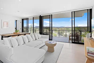 Image de Relax in luxury, a short walk to the beach