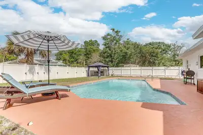 Image de Chic beachside retreat 3-bedroom home with pool and WiFi in Titusville