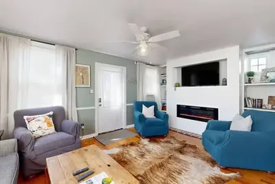 Image de Cozy 1st Level Beach House - Walk Everywhere