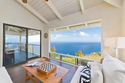 Image de Tranquil Ocean View Cottage: Your Idyllic Escape near Waipio Valley