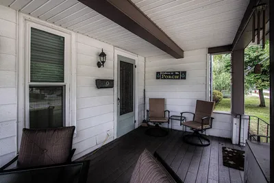Image de 5 Br, 2 Ba home in Downtown Ludington, Sleeps 14.