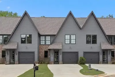 Image de Spacious 4br Townhome Near Auburn & Stadium